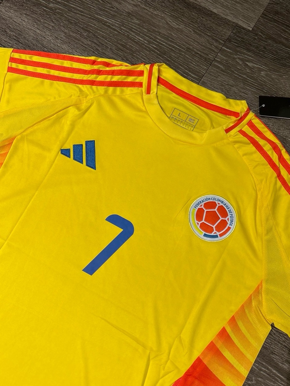 Adidas Colombia Copa América Luis Diaz Yellow Soccer Jersey #7 Men’s Size Large - Picture 3 of 4